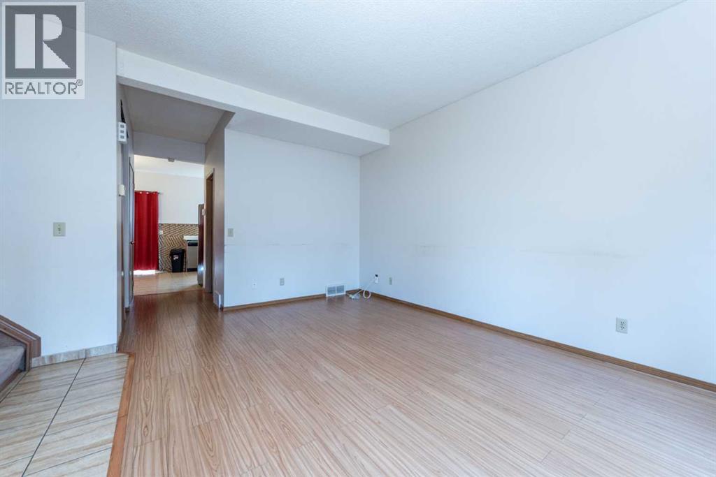 14993 5 Street Sw, Calgary, Alberta  T2Y 3E2 - Photo 10 - A2260094