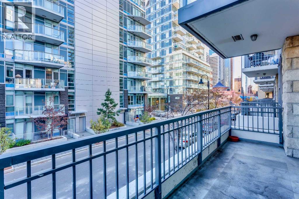 205, 51 Waterfront Mews Sw, Calgary, Alberta  T2P 0X3 - Photo 15 - A2263772
