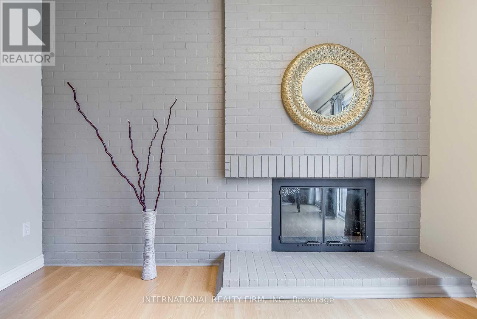 15 - 6855 Glen Erin Drive, Mississauga, Ontario  L5N 1P6 - Photo 7 - W12524584