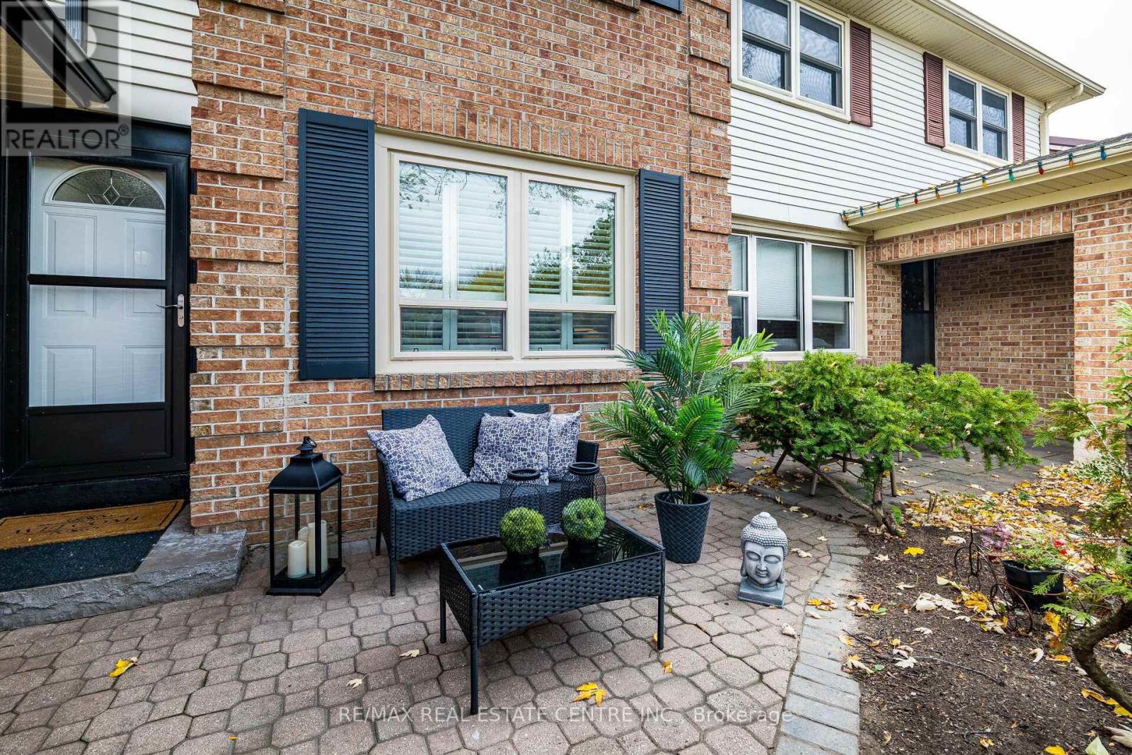 4164 Jefton Crescent, Mississauga, Ontario  L5L 1Z3 - Photo 5 - W12524586