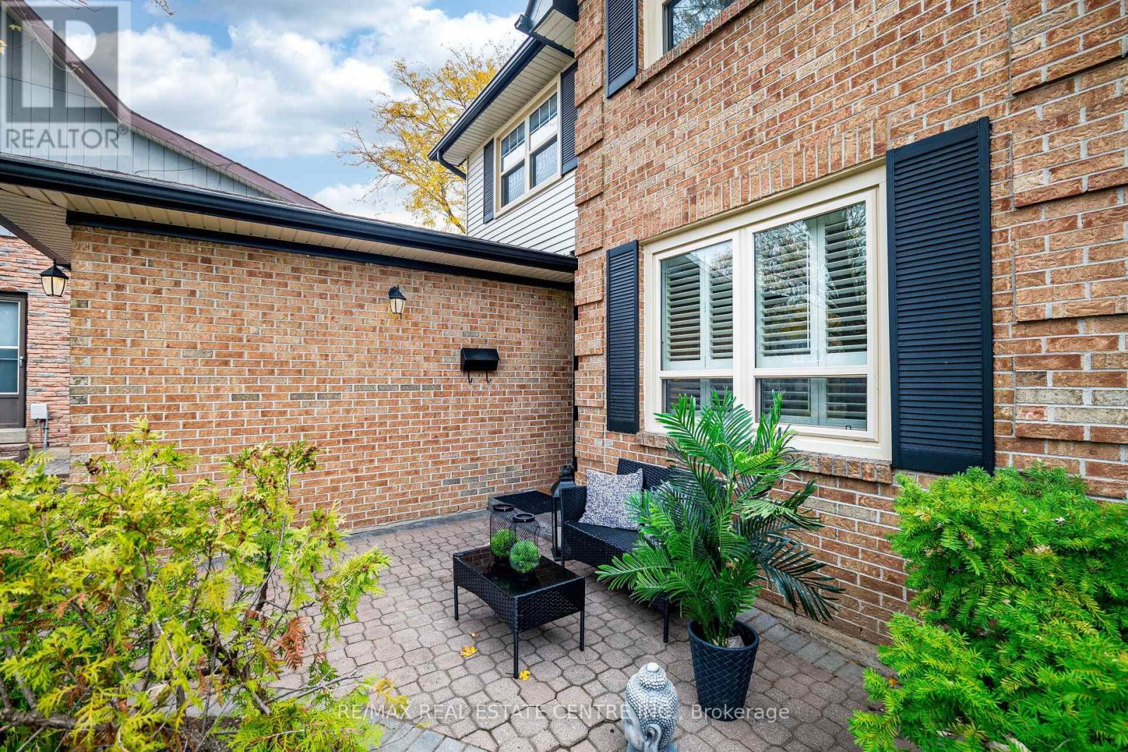 4164 Jefton Crescent, Mississauga, Ontario  L5L 1Z3 - Photo 6 - W12524586