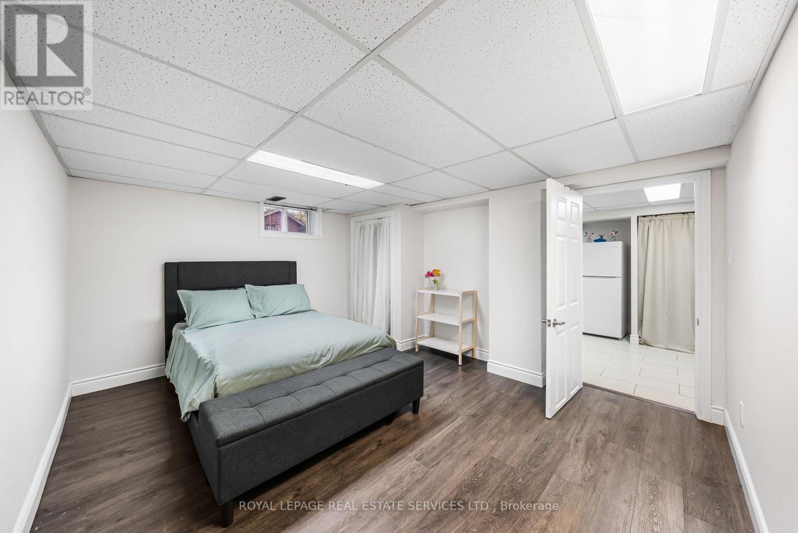 Lower - 39 Rangoon Road, Toronto, Ontario  M9C 4N5 - Photo 15 - W12524620