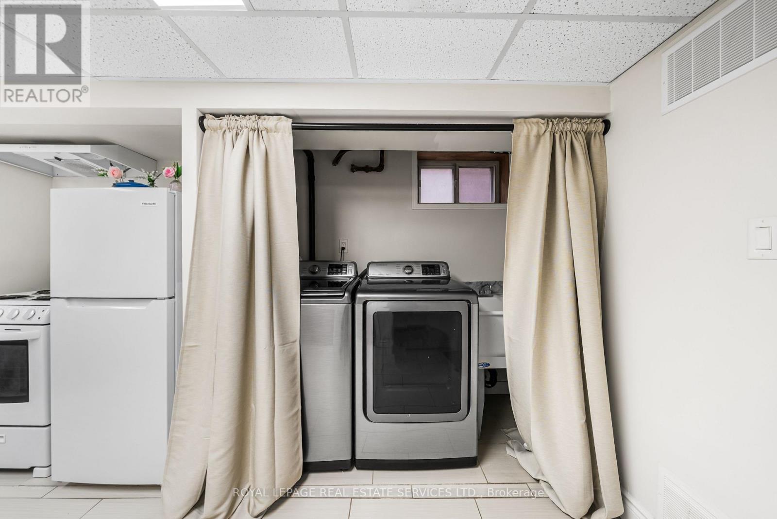 Lower - 39 Rangoon Road, Toronto, Ontario  M9C 4N5 - Photo 18 - W12524620