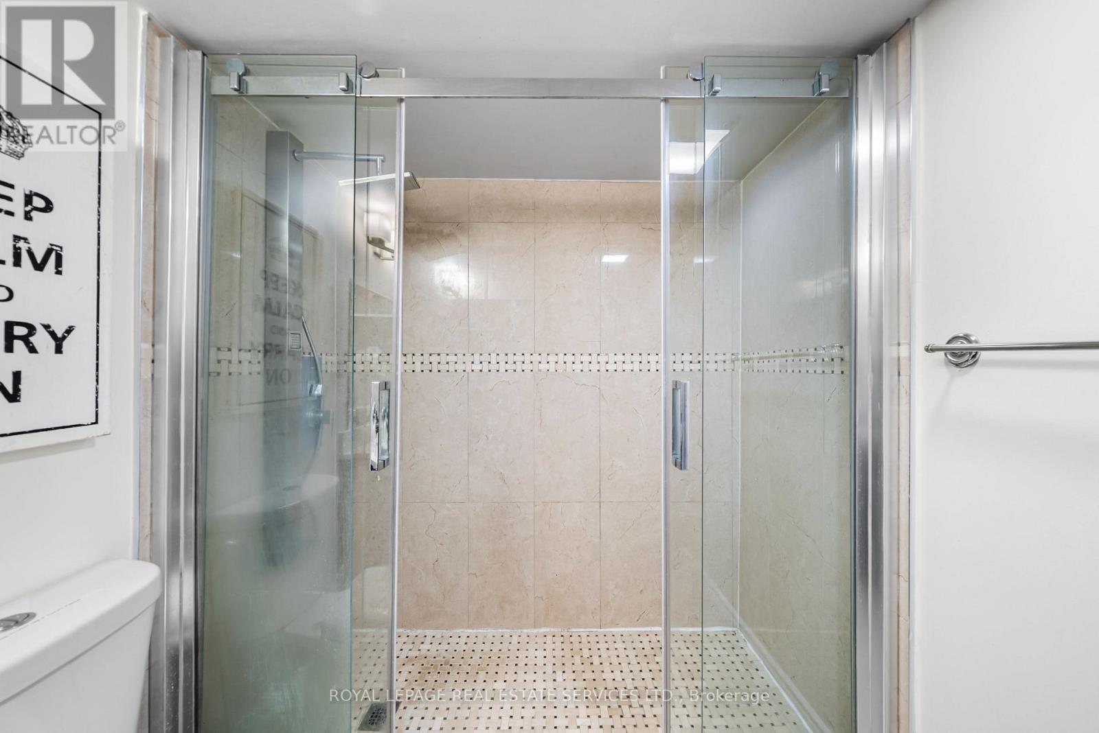 Lower - 39 Rangoon Road, Toronto, Ontario  M9C 4N5 - Photo 20 - W12524620