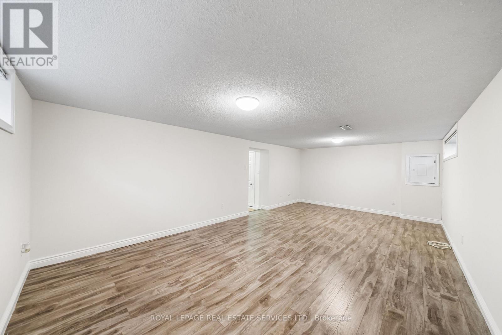 Lower - 39 Rangoon Road, Toronto, Ontario  M9C 4N5 - Photo 24 - W12524620