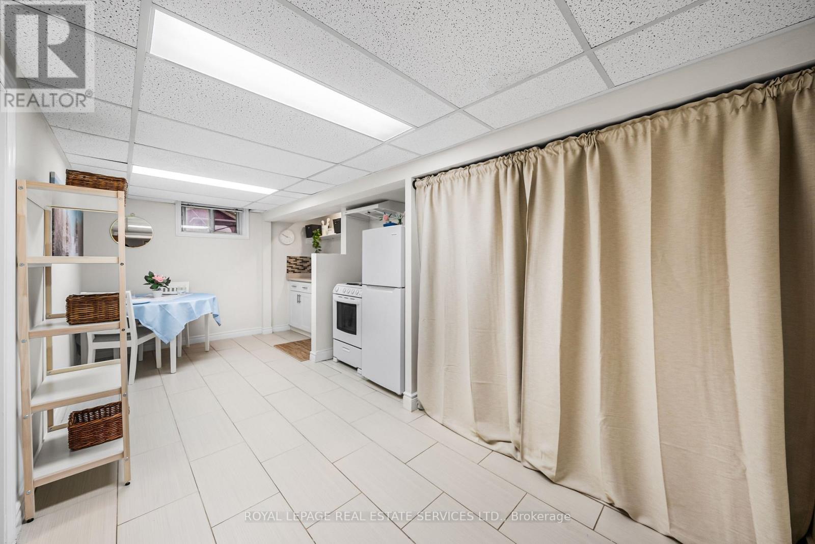 Lower - 39 Rangoon Road, Toronto, Ontario  M9C 4N5 - Photo 6 - W12524620
