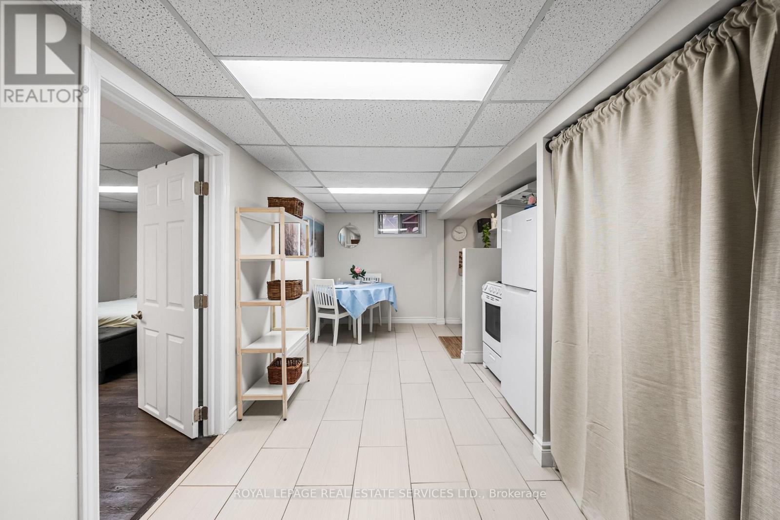 Lower - 39 Rangoon Road, Toronto, Ontario  M9C 4N5 - Photo 7 - W12524620