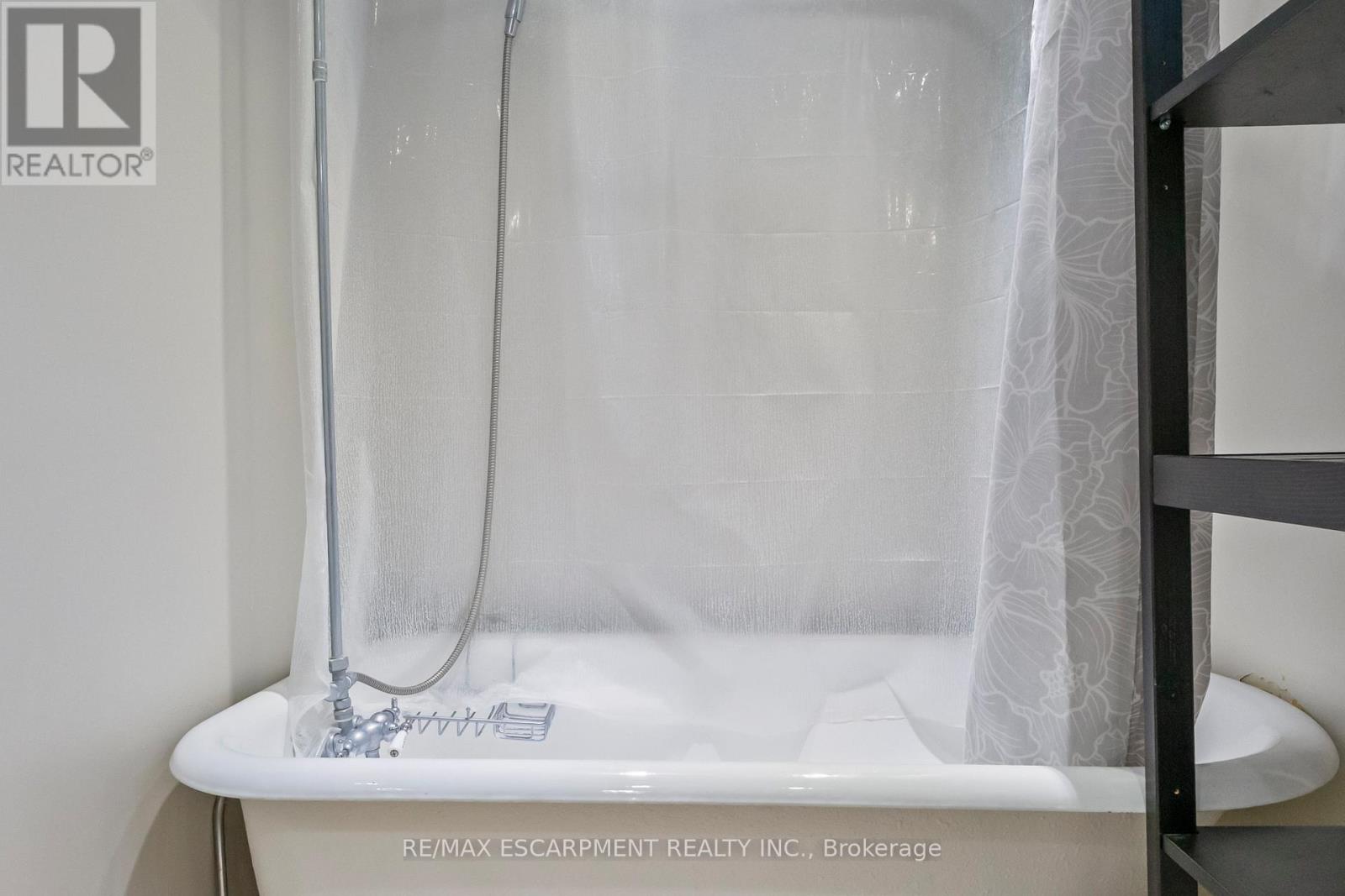 330 Poplar Drive, Oakville, Ontario  L6J 4E1 - Photo 25 - W12524650