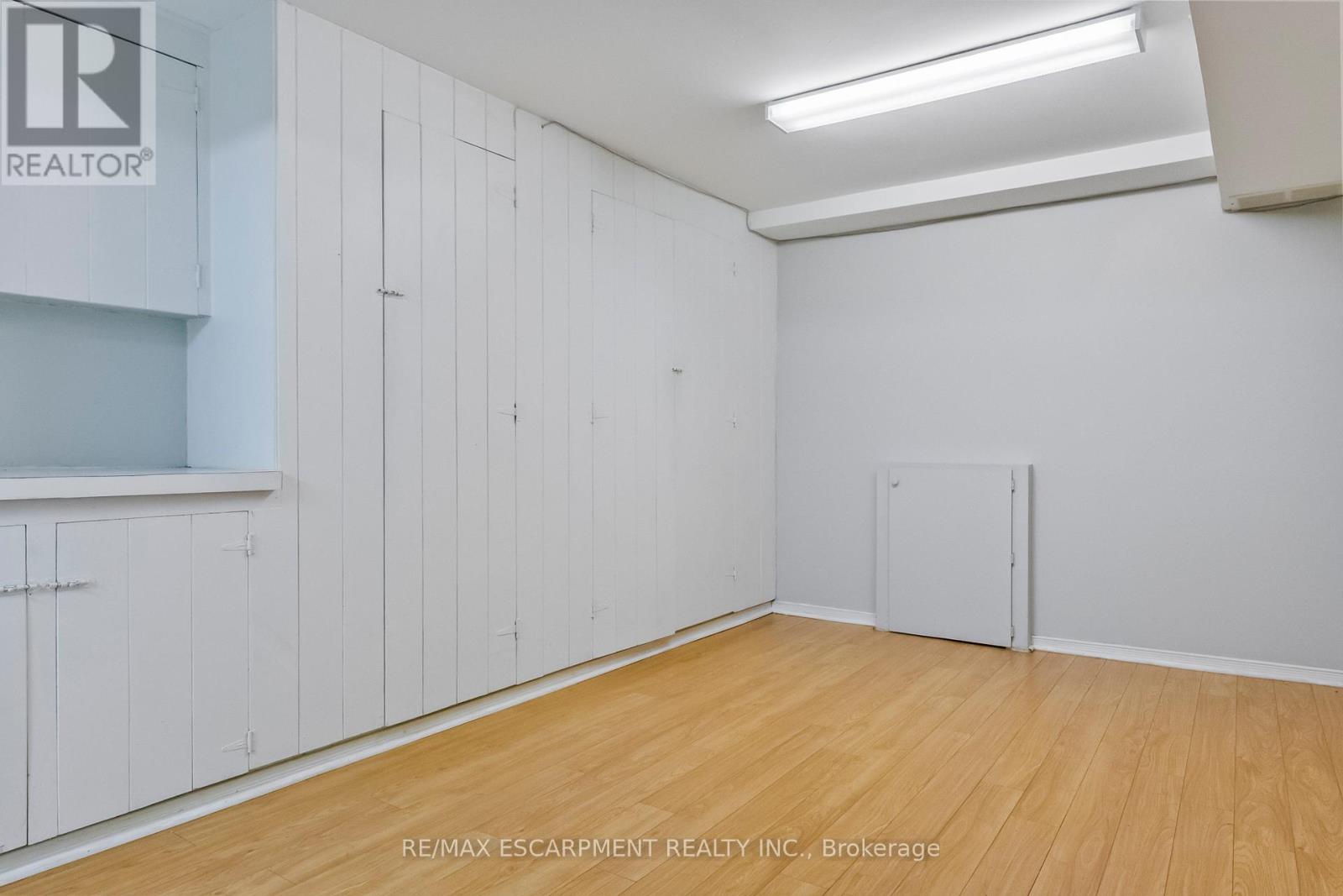 330 Poplar Drive, Oakville, Ontario  L6J 4E1 - Photo 38 - W12524650