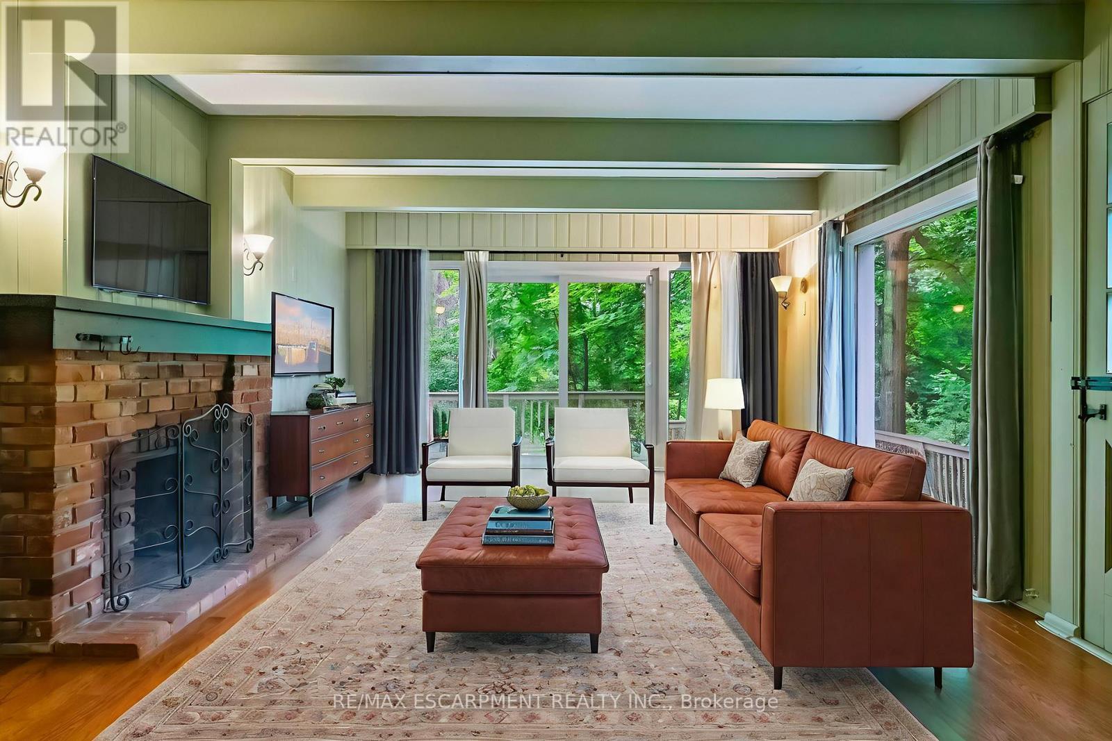 330 Poplar Drive, Oakville, Ontario  L6J 4E1 - Photo 6 - W12524650