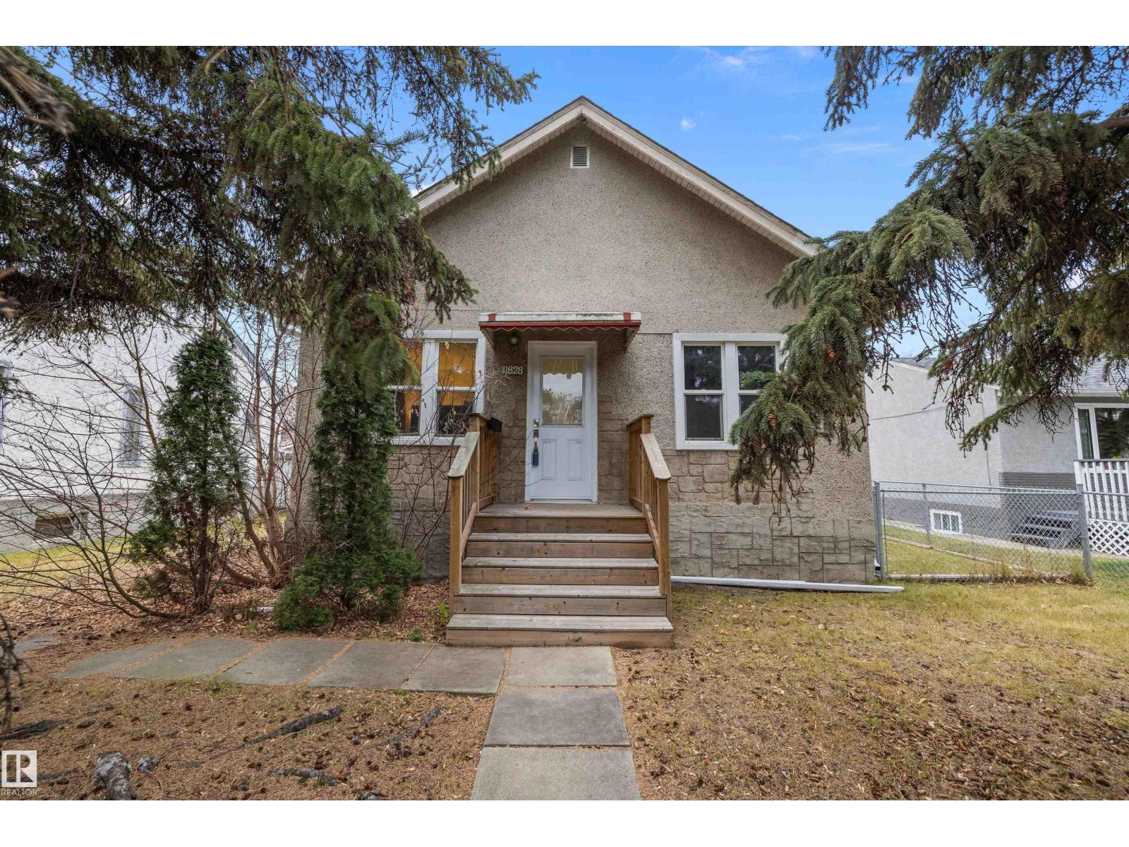 11828 50 ST NW, Edmonton, Alberta