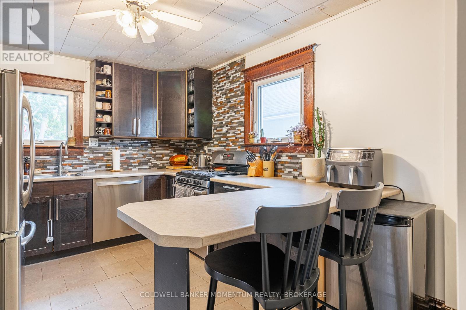 7 Linwood Street, St. Catharines, Ontario L2R 1H2 - Photo 23 - X12524684