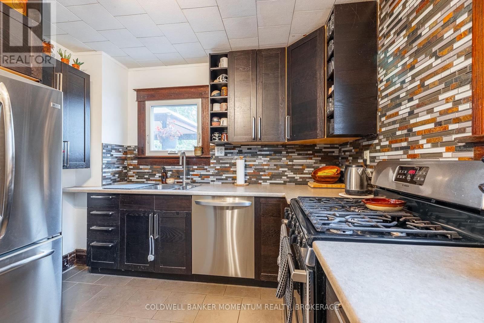 7 Linwood Street, St. Catharines, Ontario L2R 1H2 - Photo 25 - X12524684