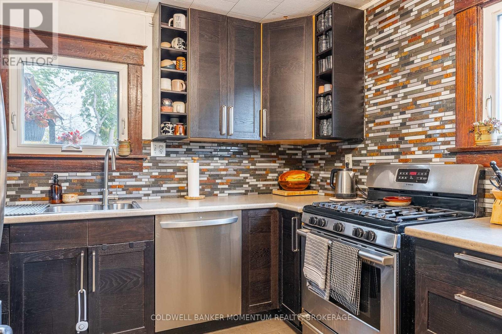 7 Linwood Street, St. Catharines, Ontario L2R 1H2 - Photo 26 - X12524684