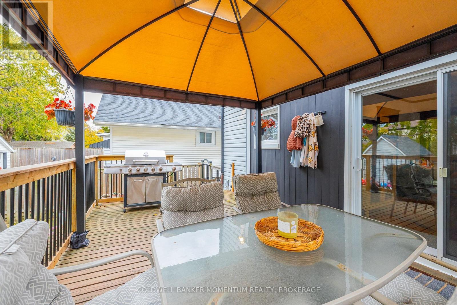 7 Linwood Street, St. Catharines, Ontario L2R 1H2 - Photo 42 - X12524684