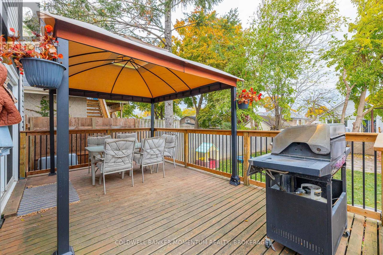 7 Linwood Street, St. Catharines, Ontario L2R 1H2 - Photo 43 - X12524684