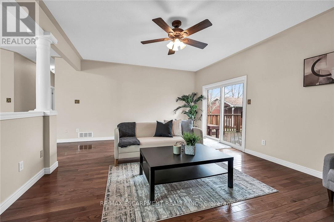 20 Oak Crescent, Haldimand, Ontario  N0A 1H0 - Photo 18 - X12524612