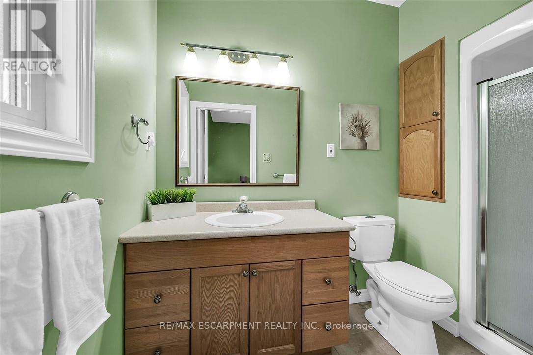 20 Oak Crescent, Haldimand, Ontario  N0A 1H0 - Photo 23 - X12524612