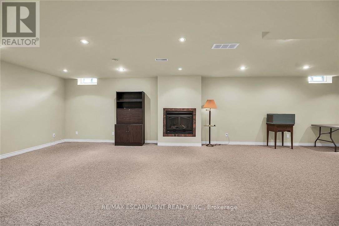 20 Oak Crescent, Haldimand, Ontario  N0A 1H0 - Photo 33 - X12524612