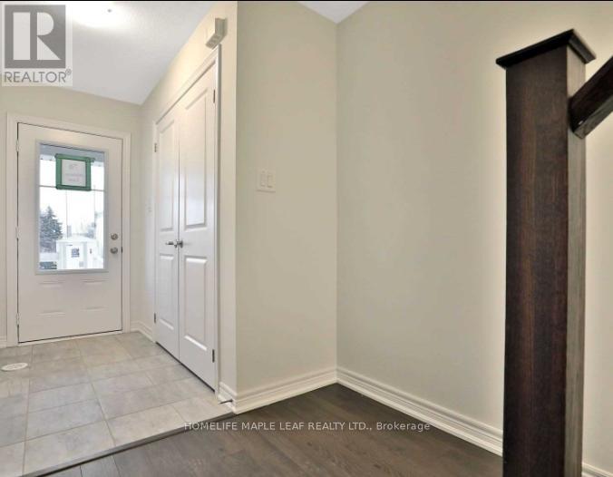 76 Hibiscus Lane, Hamilton, Ontario  L8K 0A4 - Photo 3 - X12524618