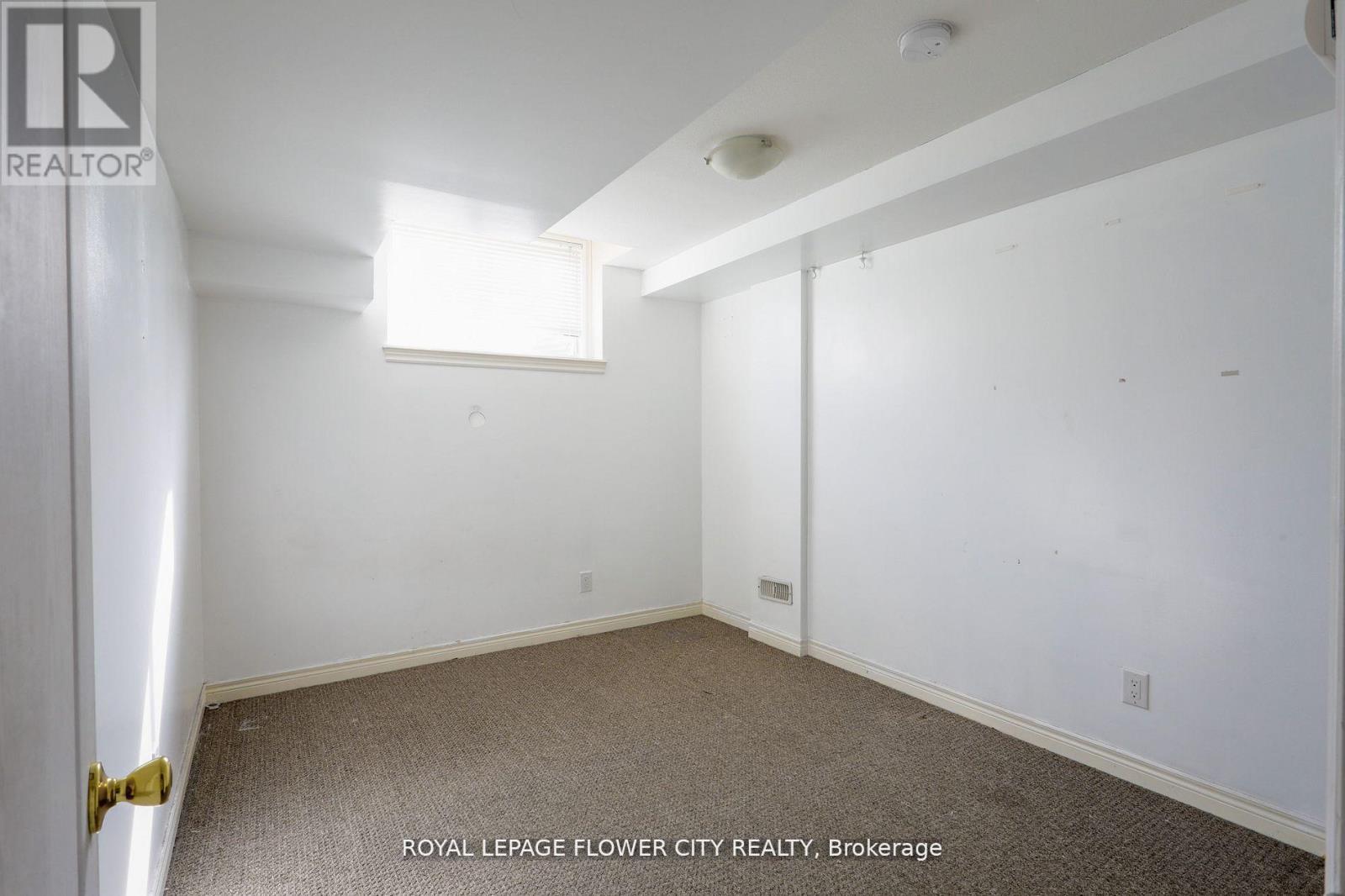 146 Winterberry Boulevard, Thorold, Ontario  L2V 0C1 - Photo 13 - X12524644