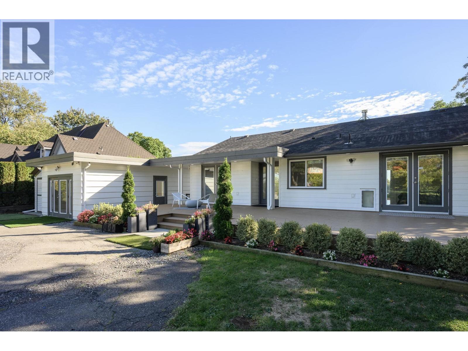21866 River Road, Maple Ridge, British Columbia V2X 2C1 - Photo 4 - R3065922