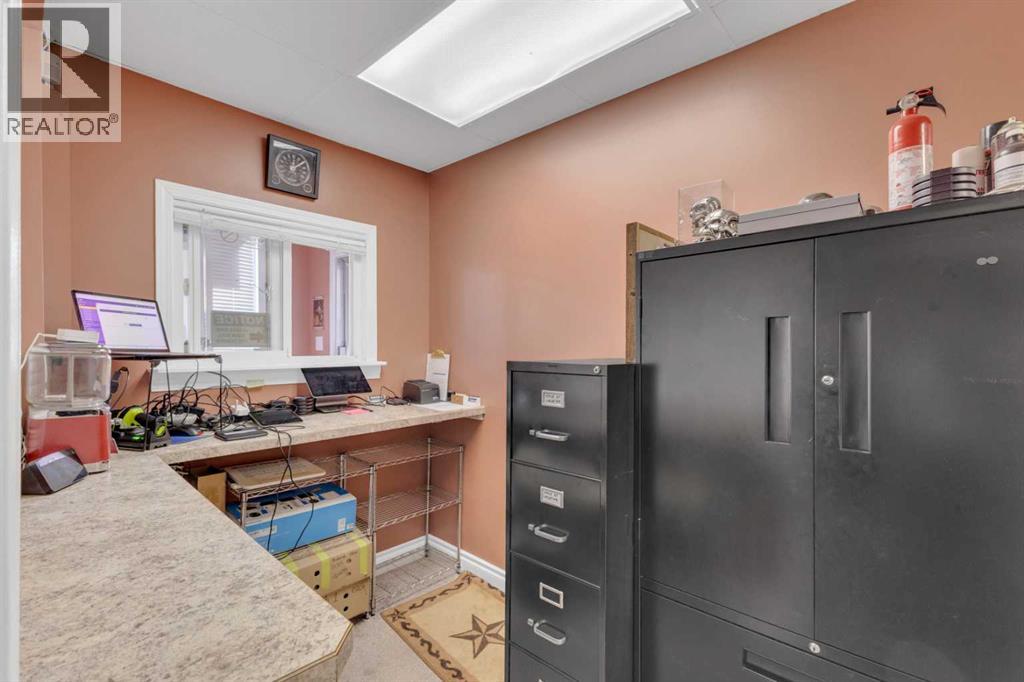 2023 20 Avenue, Bowden, Alberta  T0M 0K0 - Photo 15 - A2269660