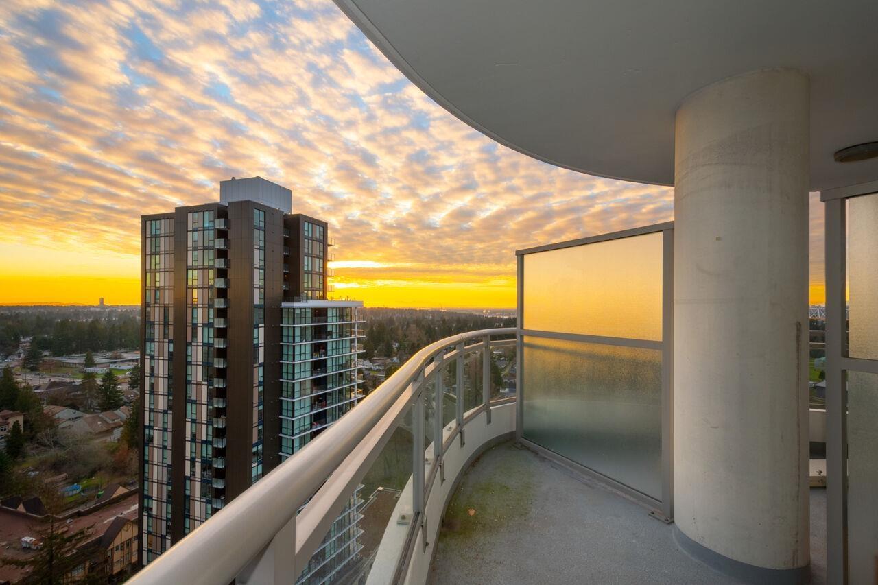 2307 13303 Central Avenue, Surrey, British Columbia  V3T 0K6 - Photo 11 - R3065941