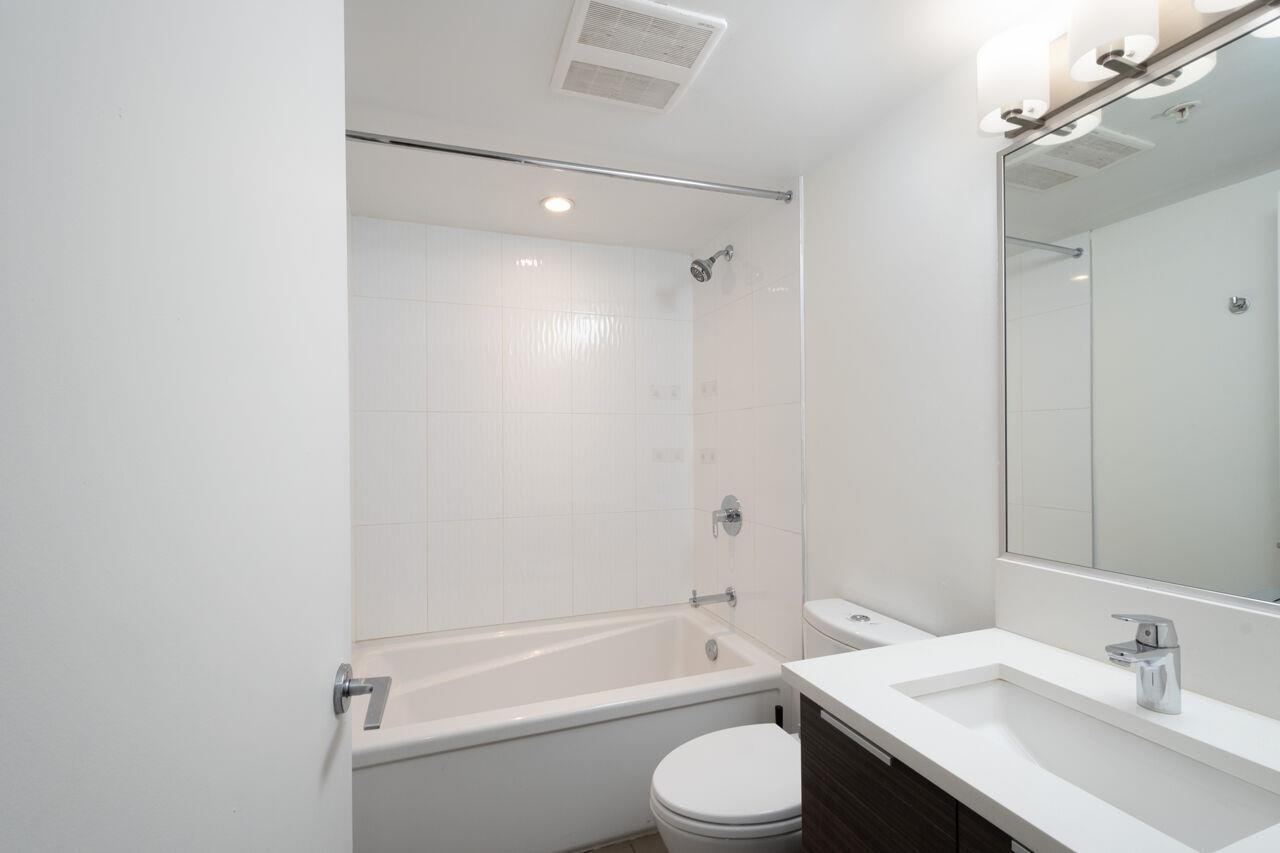 2307 13303 Central Avenue, Surrey, British Columbia  V3T 0K6 - Photo 13 - R3065941