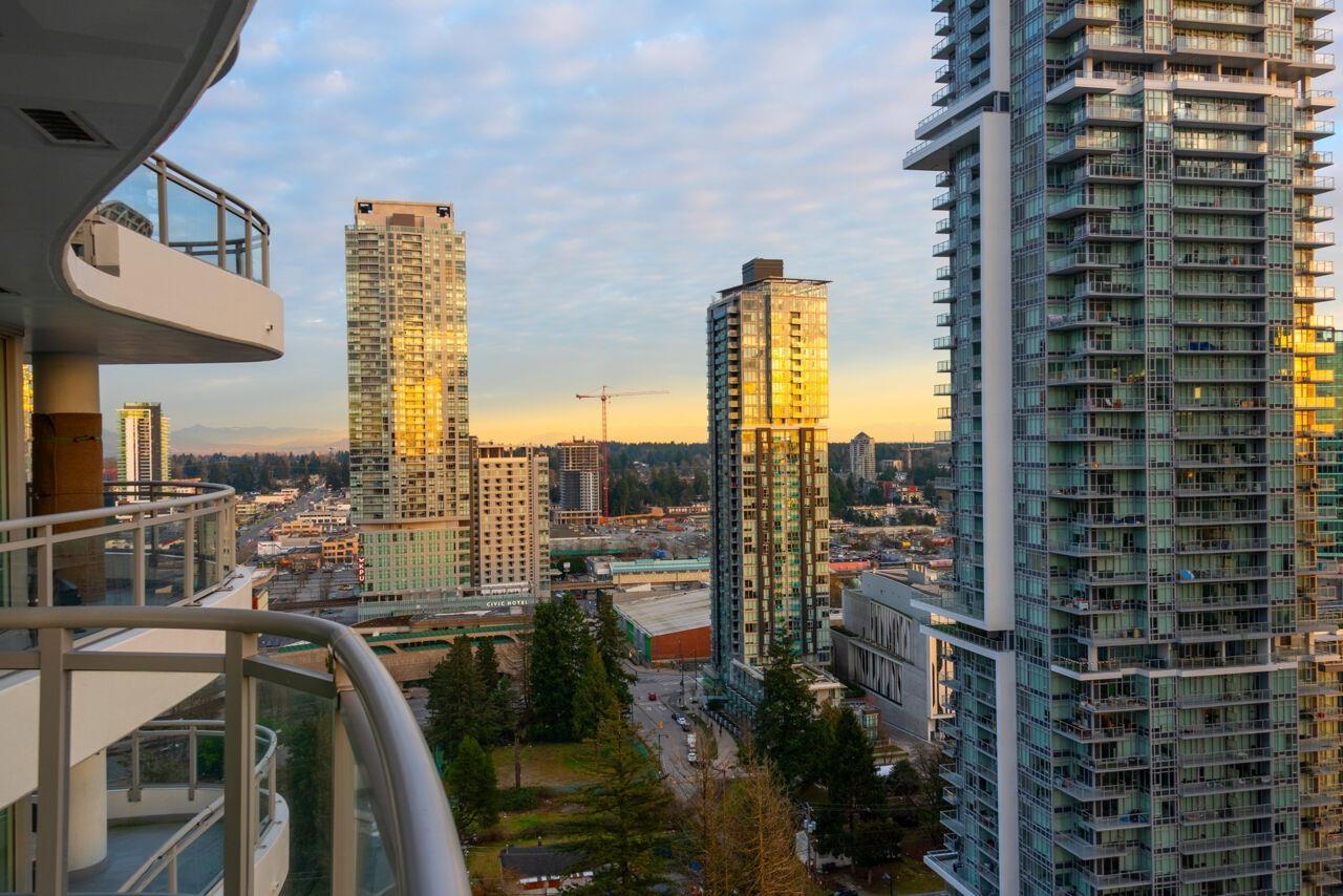 2307 13303 Central Avenue, Surrey, British Columbia  V3T 0K6 - Photo 4 - R3065941