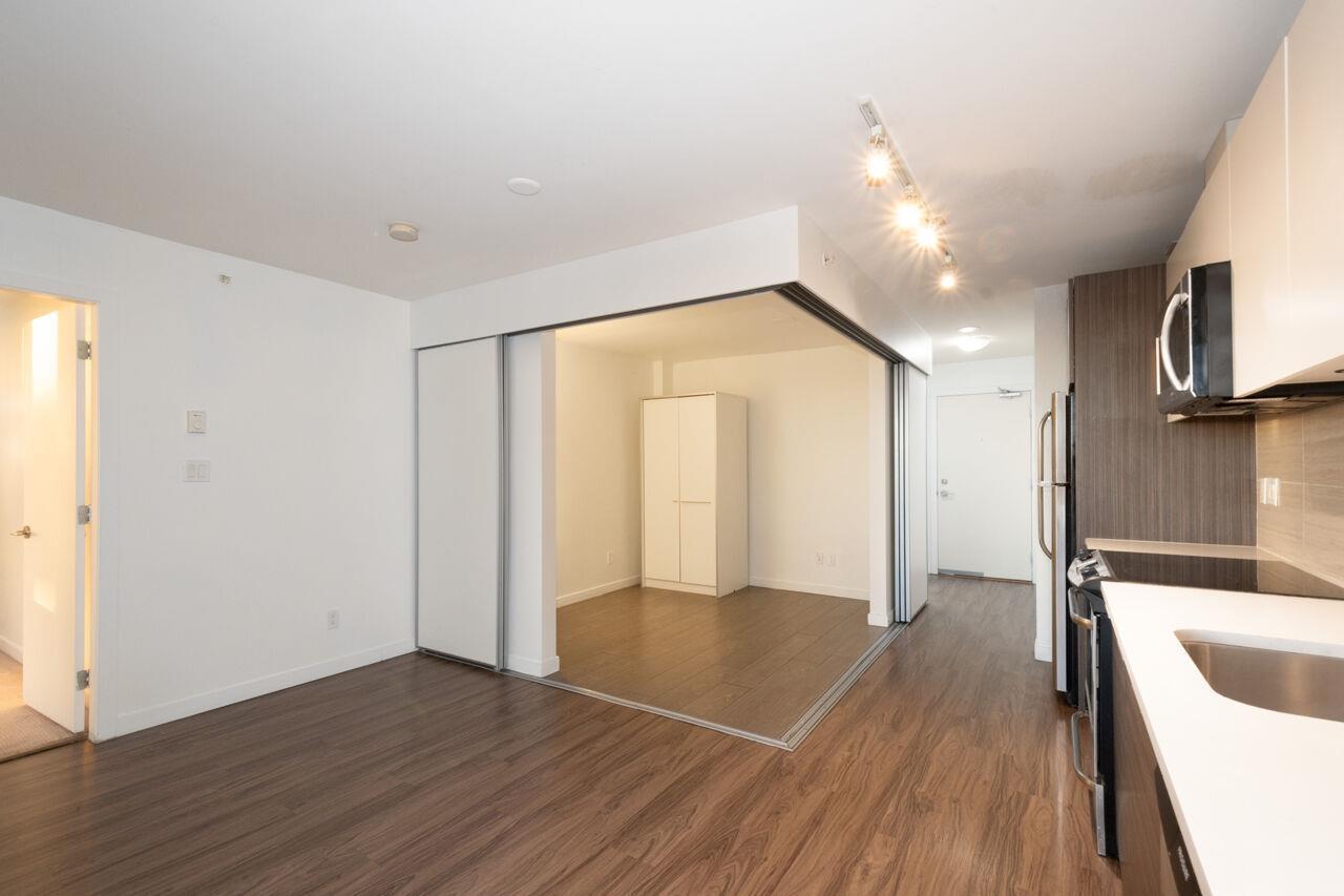 2307 13303 Central Avenue, Surrey, British Columbia  V3T 0K6 - Photo 8 - R3065941