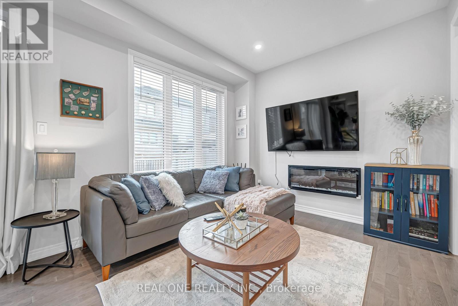 75 Fallharvest Way Road, Whitchurch-Stouffville, Ontario  L4A 4W4 - Photo 14 - N12524672