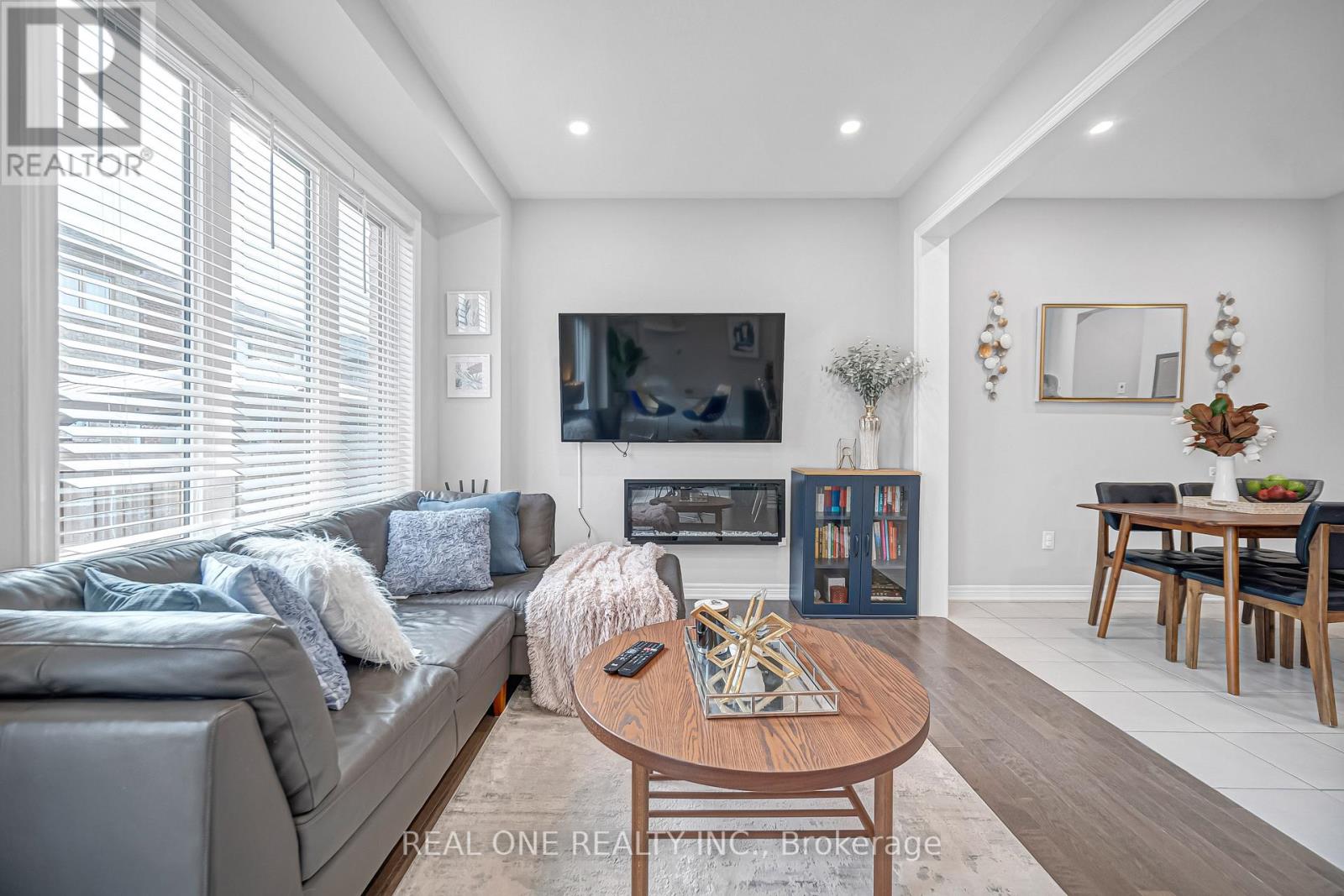 75 Fallharvest Way Road, Whitchurch-Stouffville, Ontario  L4A 4W4 - Photo 21 - N12524672