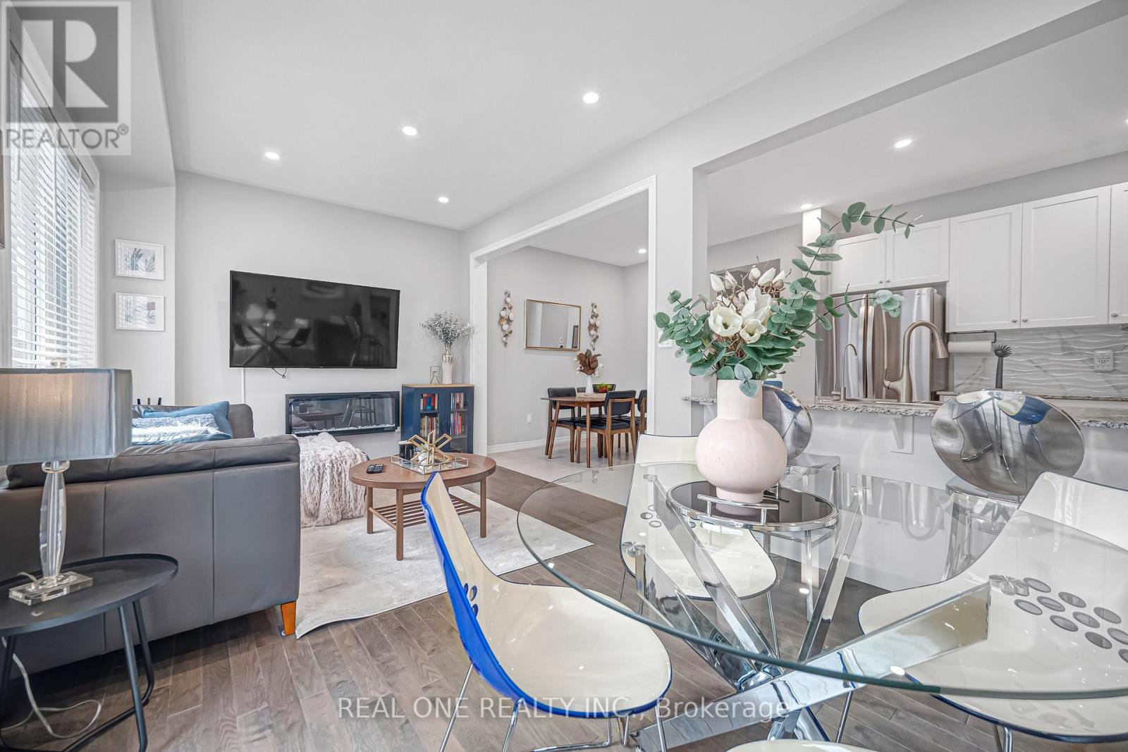 75 Fallharvest Way Road, Whitchurch-Stouffville, Ontario  L4A 4W4 - Photo 23 - N12524672