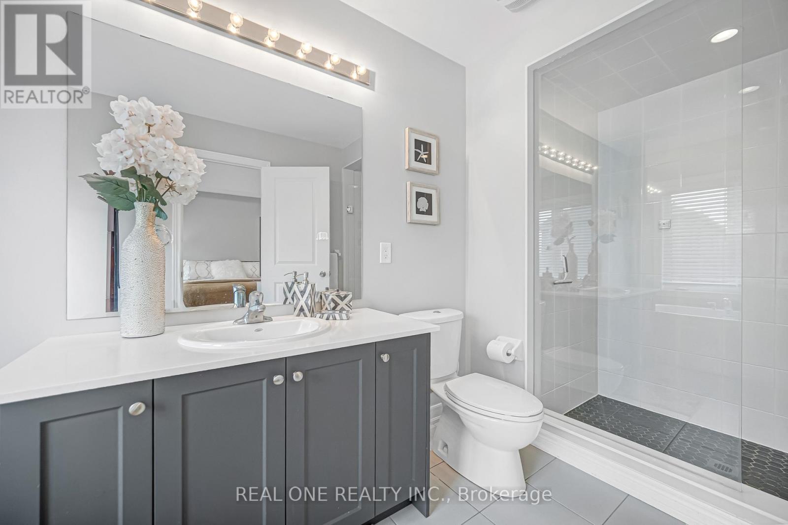 75 Fallharvest Way Road, Whitchurch-Stouffville, Ontario  L4A 4W4 - Photo 29 - N12524672