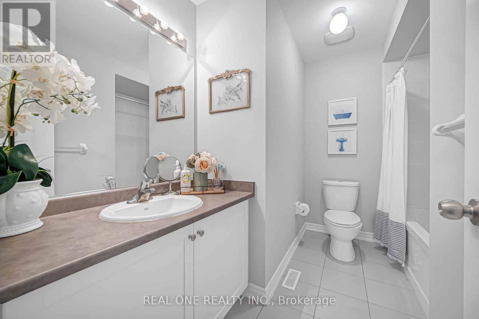 75 Fallharvest Way Road, Whitchurch-Stouffville, Ontario  L4A 4W4 - Photo 37 - N12524672