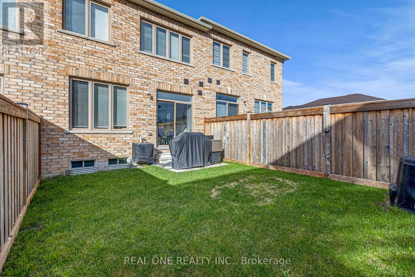 75 Fallharvest Way Road, Whitchurch-Stouffville, Ontario  L4A 4W4 - Photo 39 - N12524672