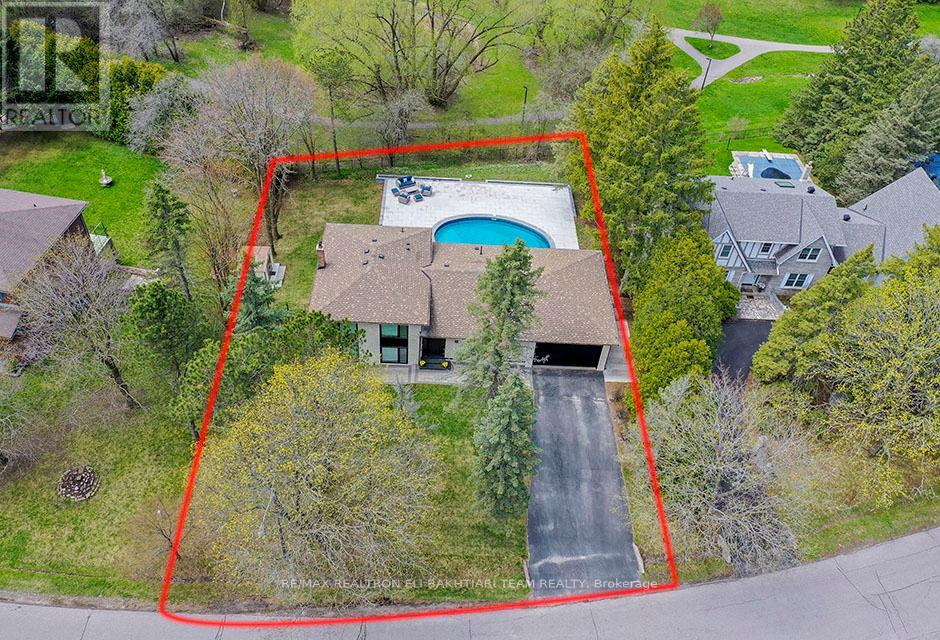 56 Cynthia Crescent, Richmond Hill, Ontario  L4E 2P9 - Photo 2 - N12524678