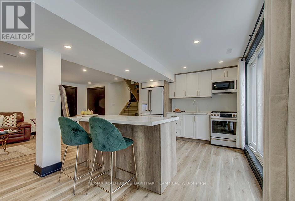 56 Cynthia Crescent, Richmond Hill, Ontario  L4E 2P9 - Photo 29 - N12524678