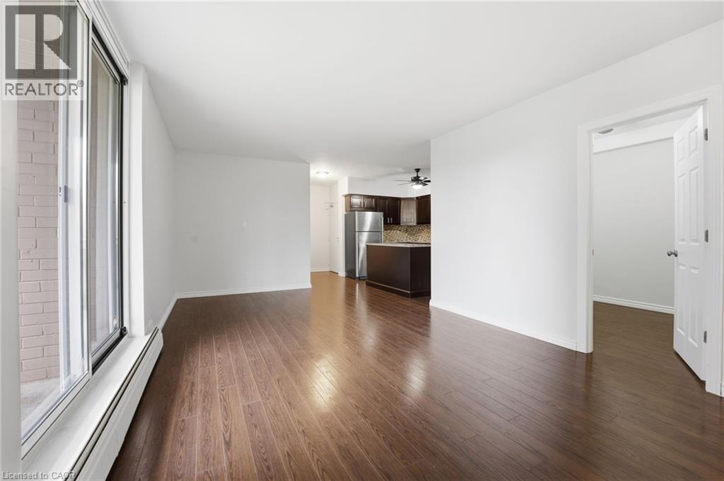 975 Warwick Court Unit# 101, Burlington, Ontario  L7T 3Z7 - Photo 12 - 40784561