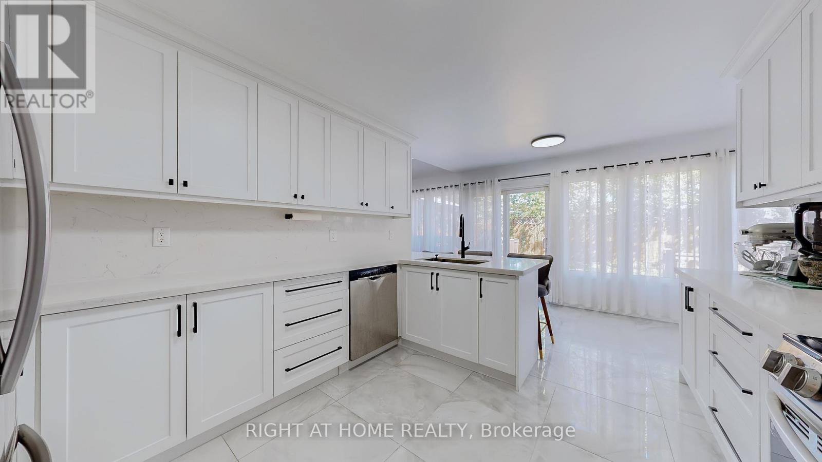 1590 Major Oaks Road, Pickering, Ontario L1X 2G9 - Photo 18 - E12524240