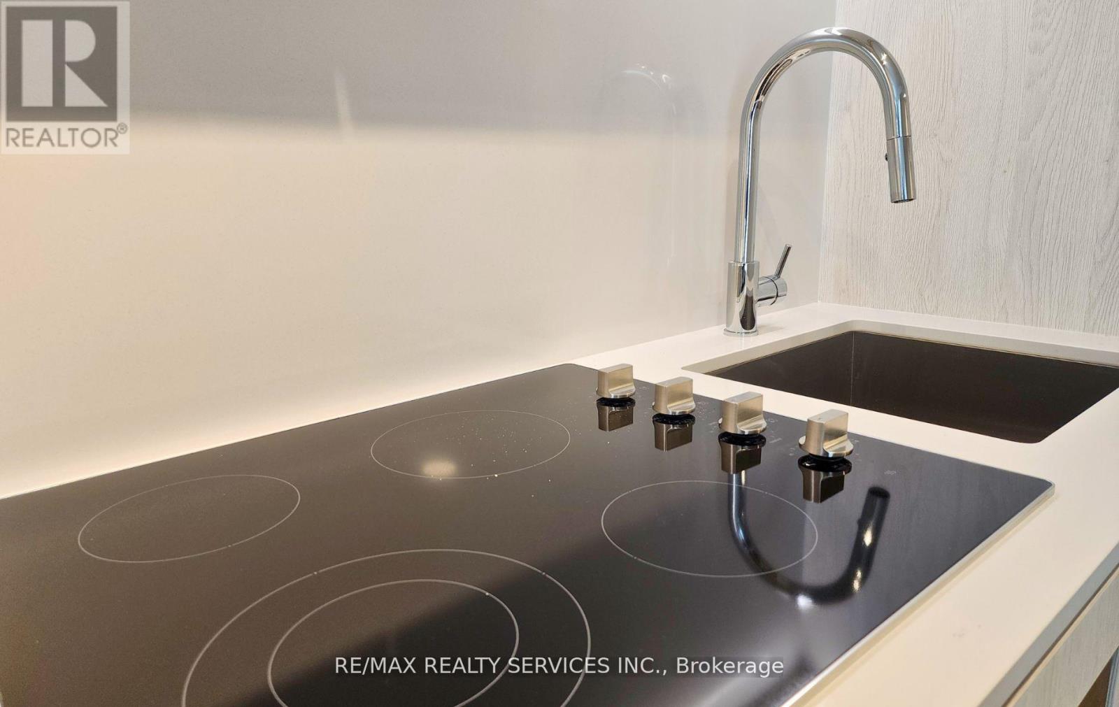 410 - 1 Jarvis Street, Hamilton, Ontario L8R 0A8 - Photo 15 - X12524686