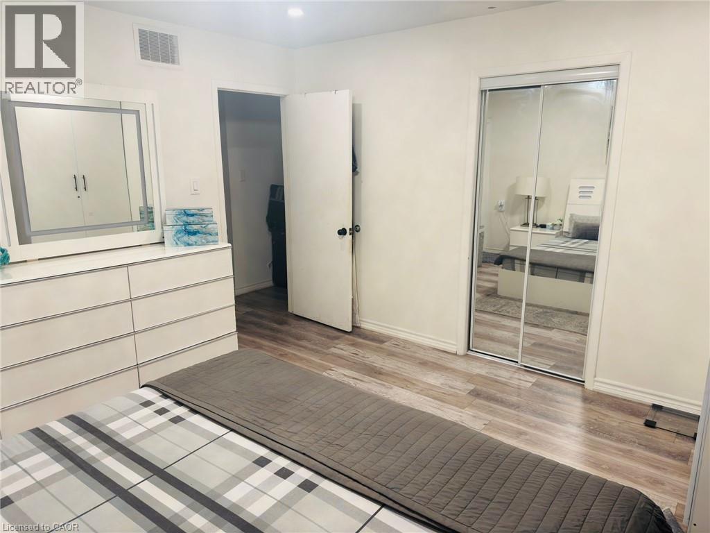 37 JUANITA Drive, Hamilton, Ontario