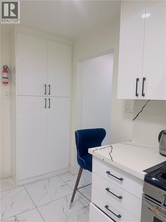 37 Juanita Drive, Hamilton, Ontario L9C 2G4 - Photo 14 - 40785252