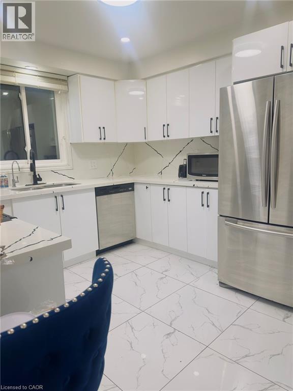 37 Juanita Drive, Hamilton, Ontario L9C 2G4 - Photo 6 - 40785252