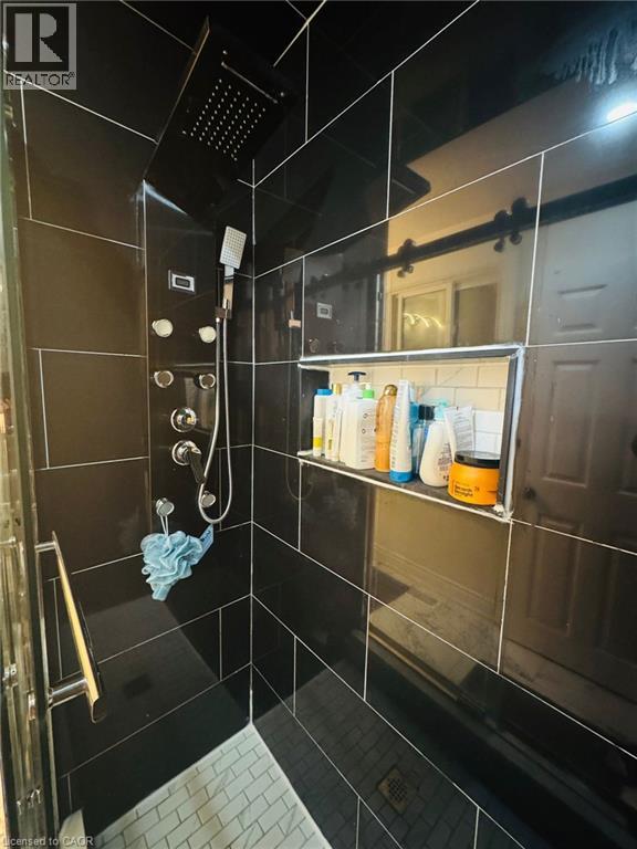 37 Juanita Drive, Hamilton, Ontario L9C 2G4 - Photo 9 - 40785252