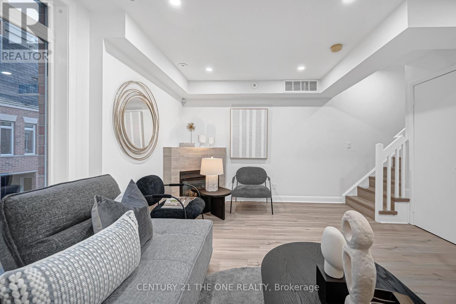 400 - 415 Jarvis Street, Toronto, Ontario  M4Y 3C1 - Photo 5 - C12524714