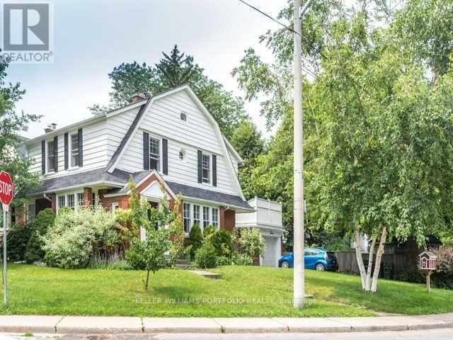 45 Sharron Drive, Toronto, Ontario  M4G 2A7 - Photo 2 - C12524722