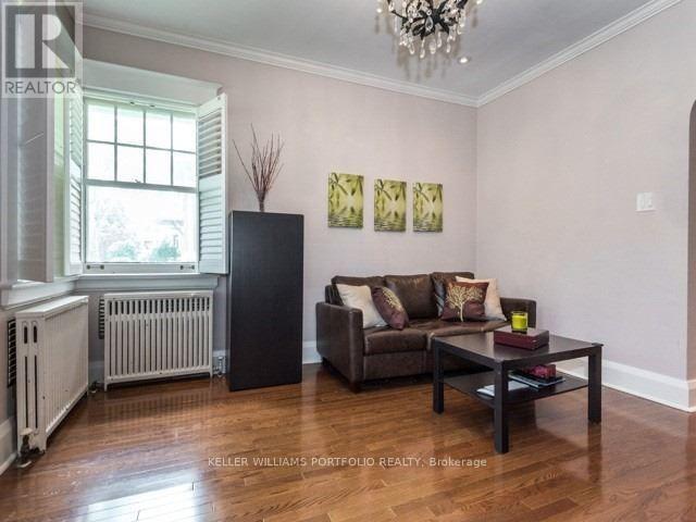 45 Sharron Drive, Toronto, Ontario  M4G 2A7 - Photo 6 - C12524722