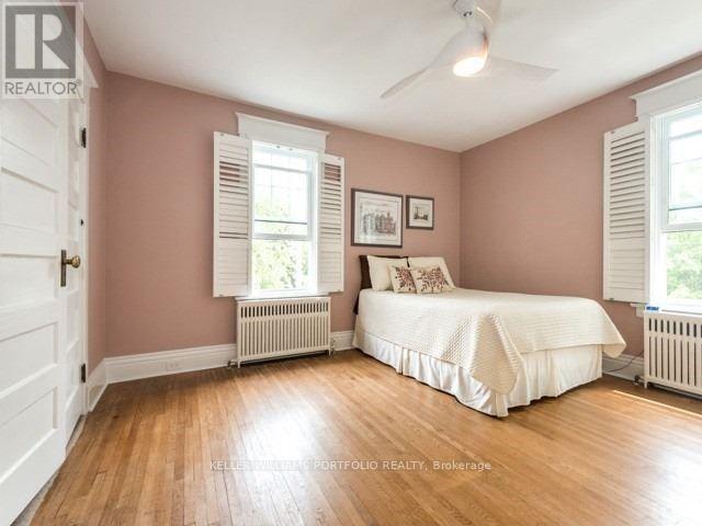 45 Sharron Drive, Toronto, Ontario  M4G 2A7 - Photo 7 - C12524722